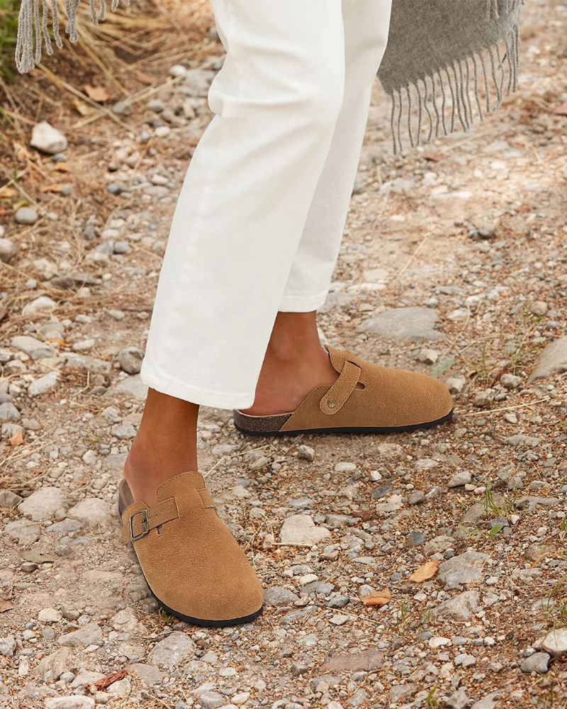 OLD MONEY HERITAGE SUEDE CLOGS