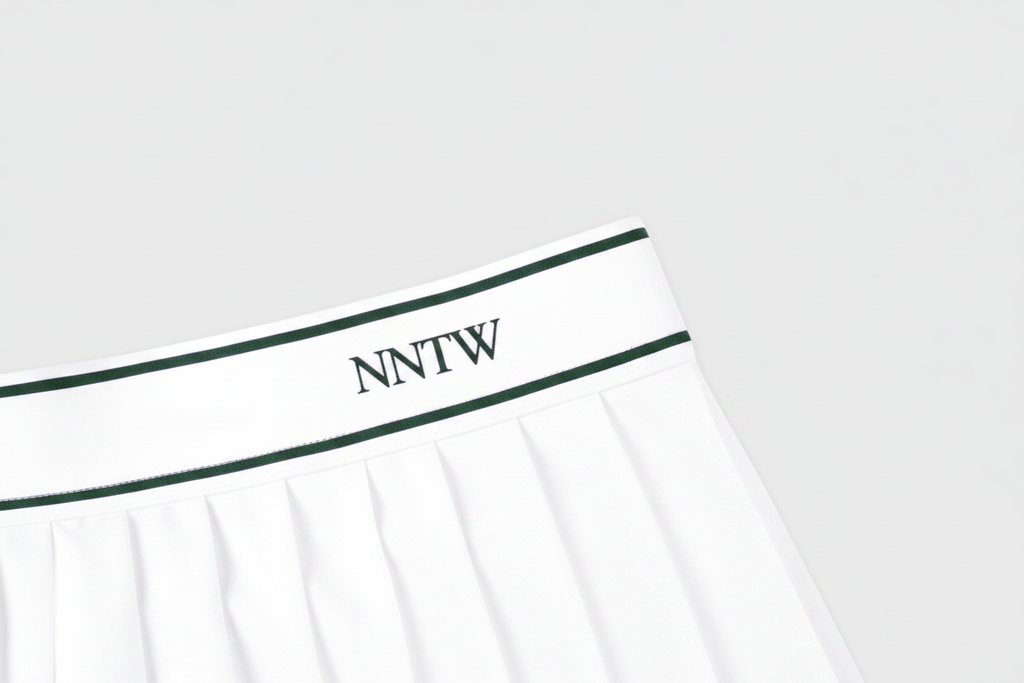 Serif Court Skirt - White/Forest